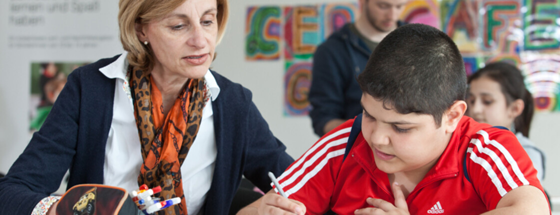 Lerncafe, Götzis, Goetzis, Caritas, Features, Kinder, Schule, Fotograf, Maurice, Andre, Shourot, fotos, photo, photos, photograph, photographer, 2014, März, Maerz, 28, Österreich,q
