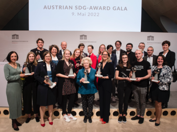 Fotocredit: Parlamentsdirektion/Thomas Jantzen Jugendbotschafter bei der Preisverleihung des SDG Award
